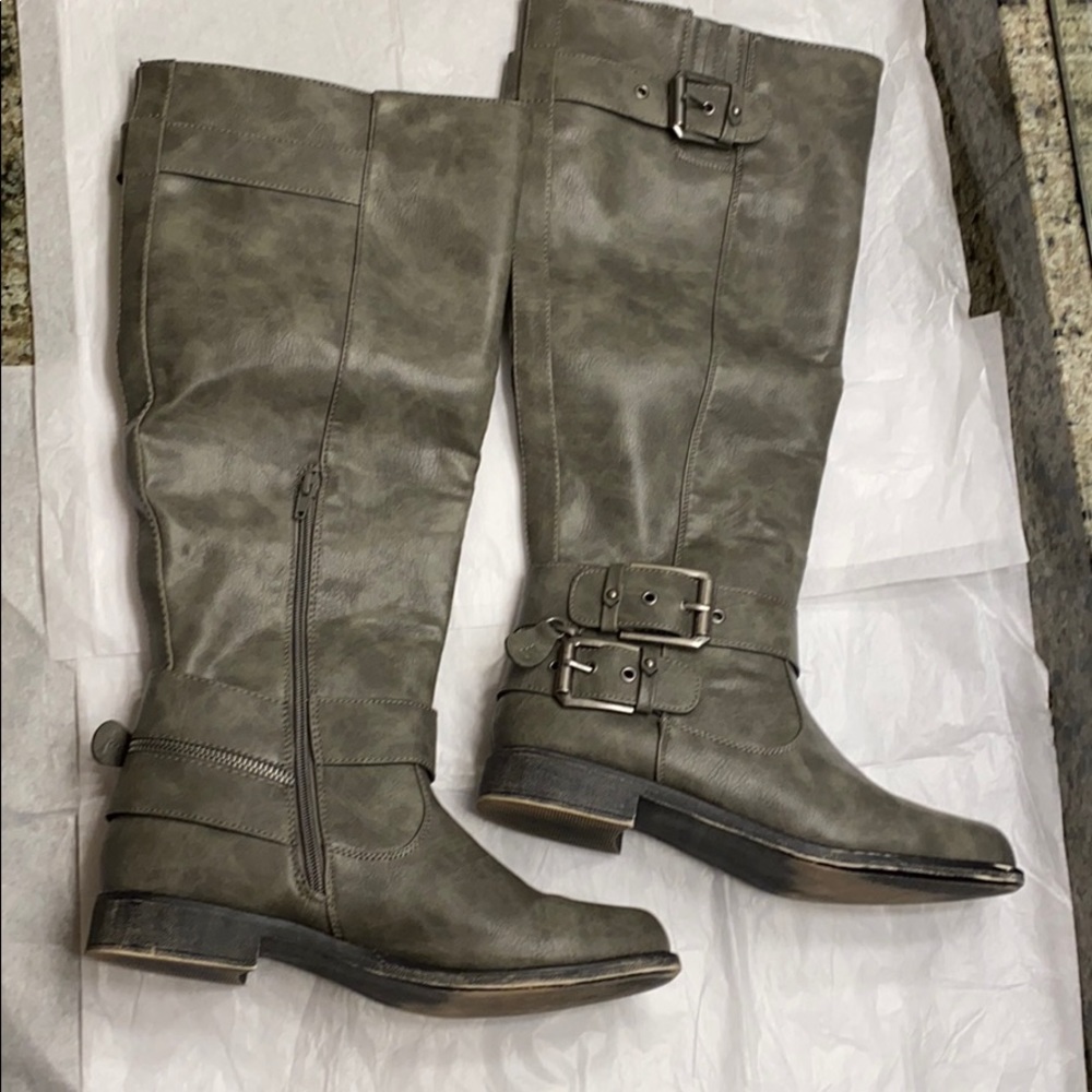 JustFab Carmaletta grey boots sz 9 womens